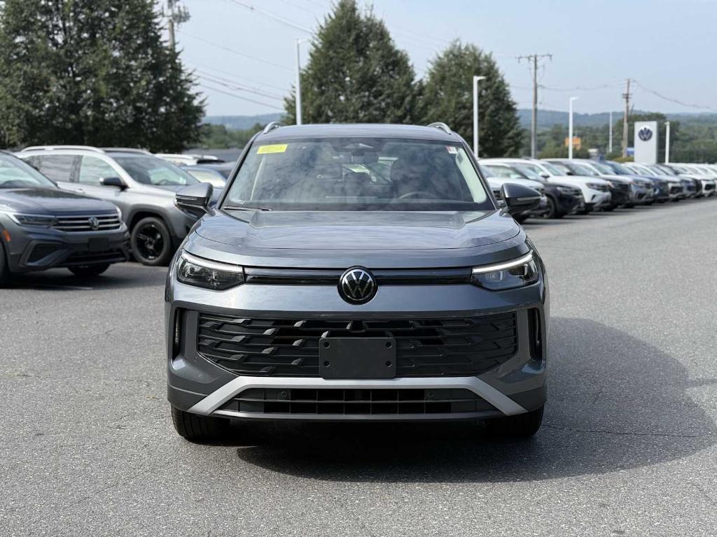 new 2025 Volkswagen Tiguan car, priced at $34,011