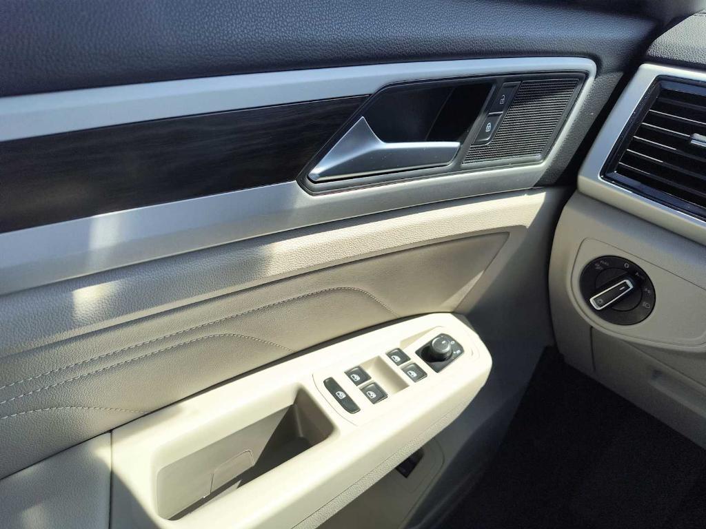 used 2023 Volkswagen Atlas car, priced at $30,991