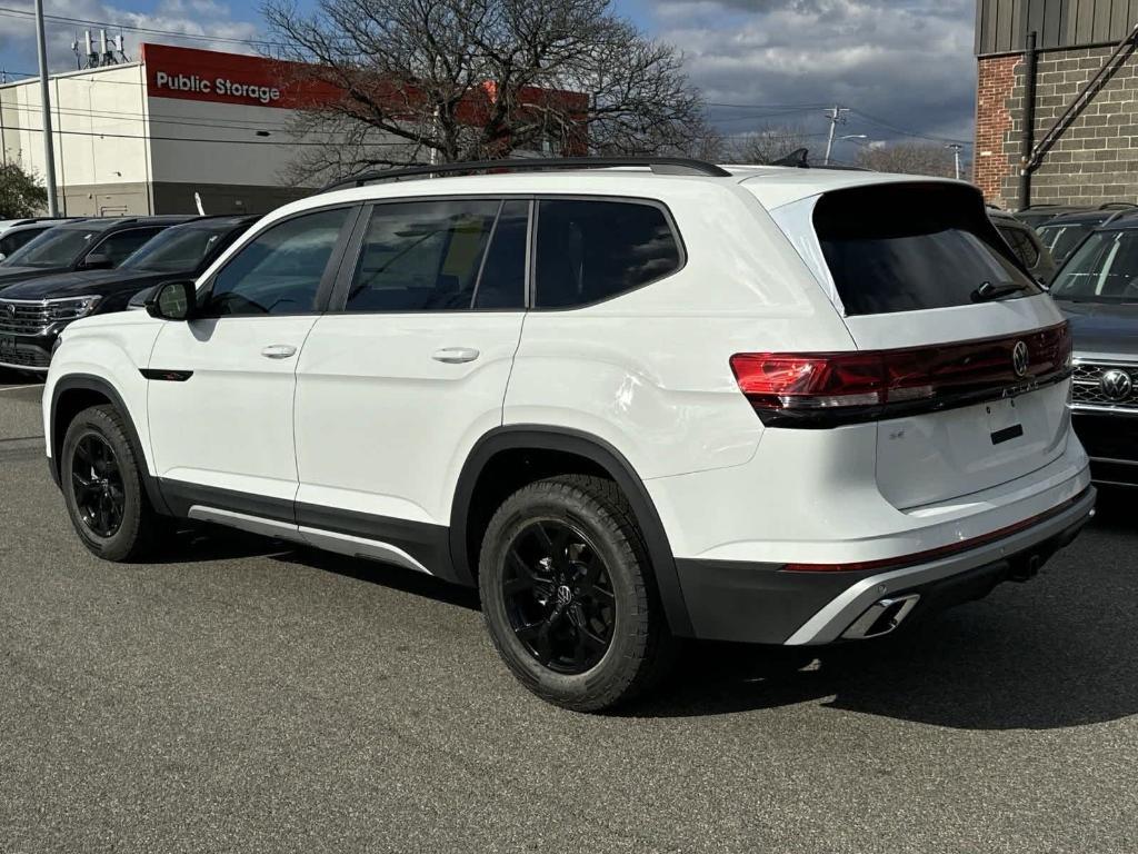 new 2025 Volkswagen Atlas car, priced at $45,677