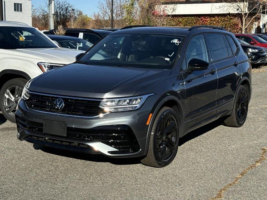 new 2024 Volkswagen Tiguan car, priced at $34,299