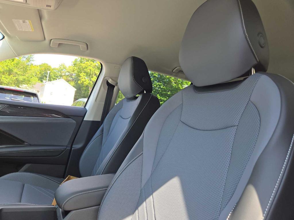 new 2025 Volkswagen Tiguan car, priced at $33,039