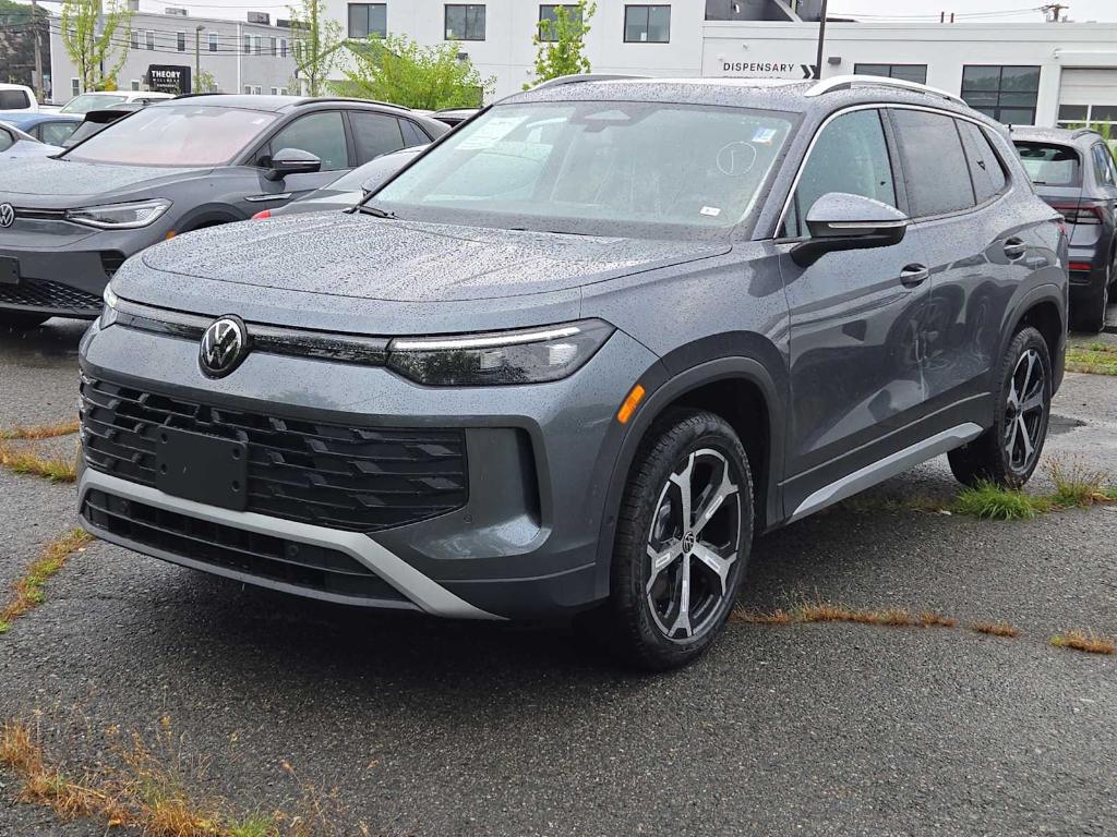 new 2025 Volkswagen Tiguan car, priced at $34,748