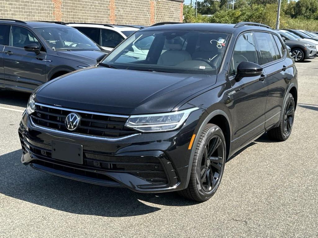 new 2024 Volkswagen Tiguan car, priced at $34,284