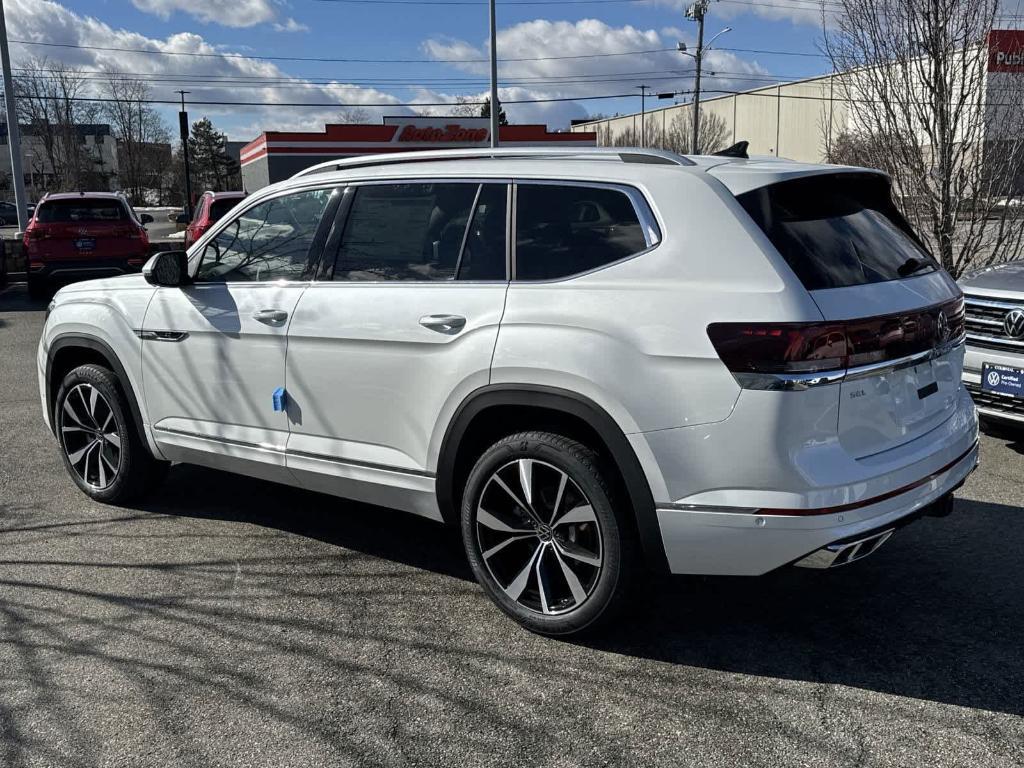 new 2025 Volkswagen Atlas car, priced at $52,175