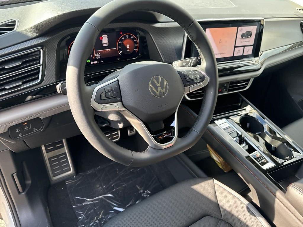 new 2025 Volkswagen Atlas car, priced at $45,079