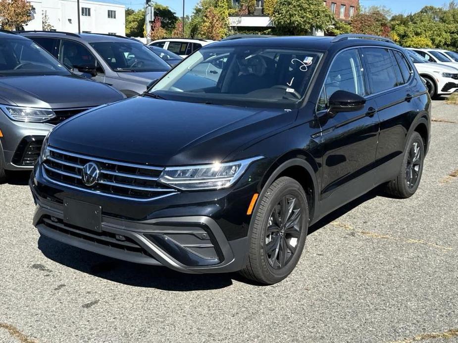 new 2024 Volkswagen Tiguan car, priced at $32,760