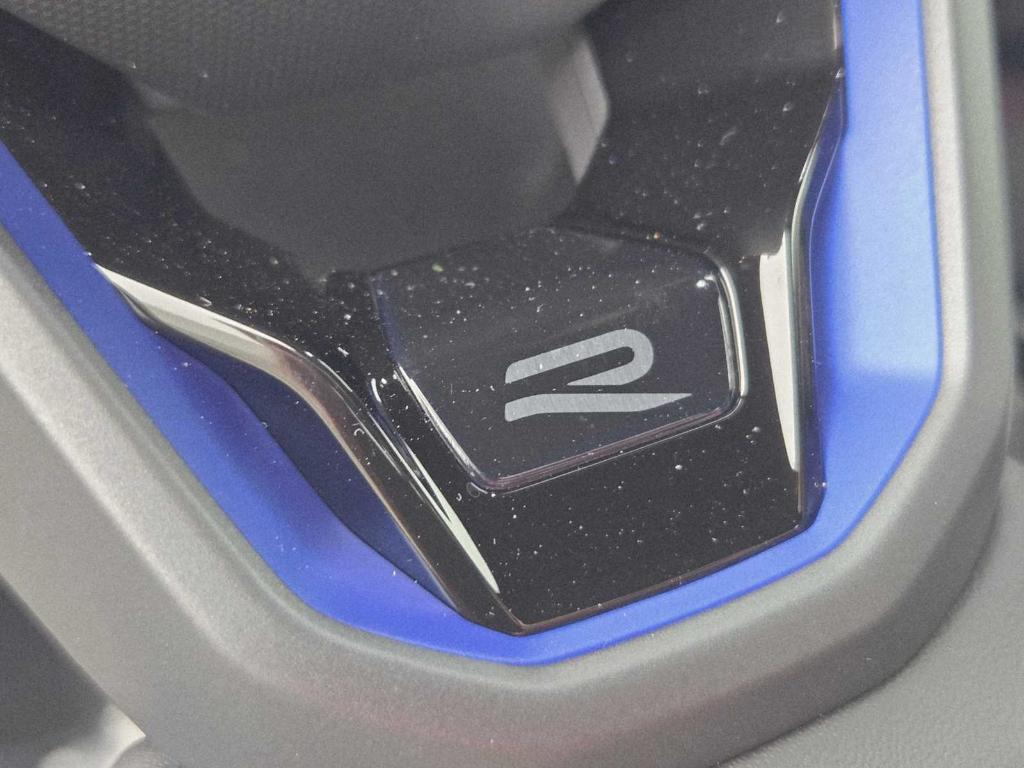 new 2025 Volkswagen Golf R car