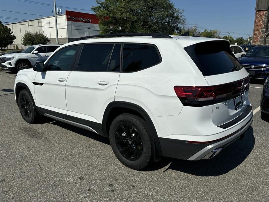 new 2024 Volkswagen Atlas car, priced at $44,362