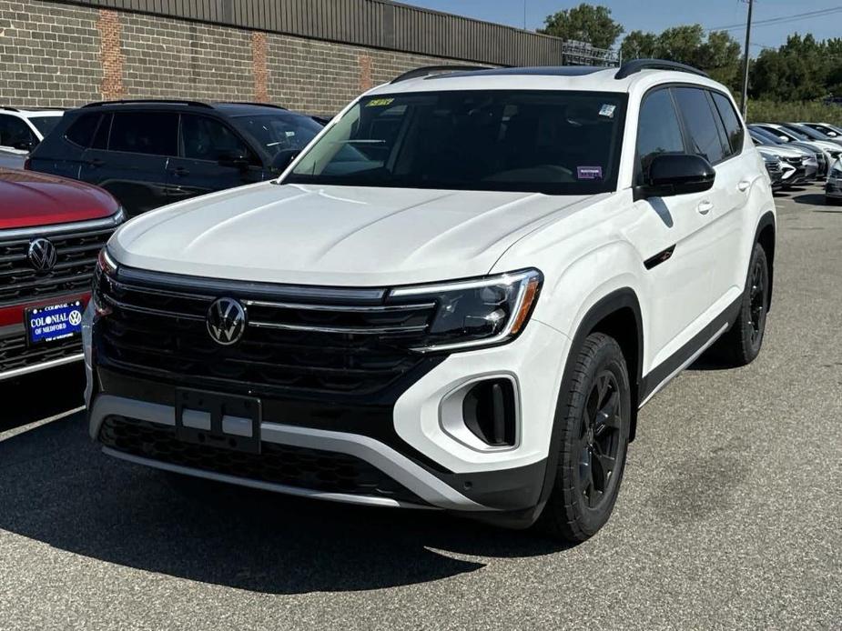 new 2024 Volkswagen Atlas car, priced at $44,362