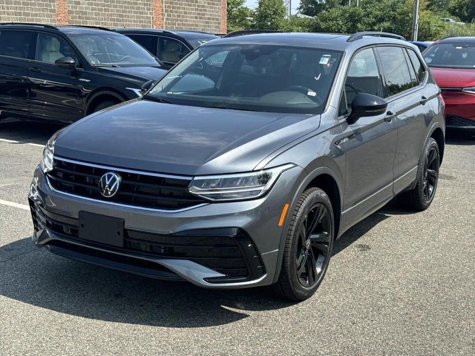 new 2024 Volkswagen Tiguan car, priced at $34,127