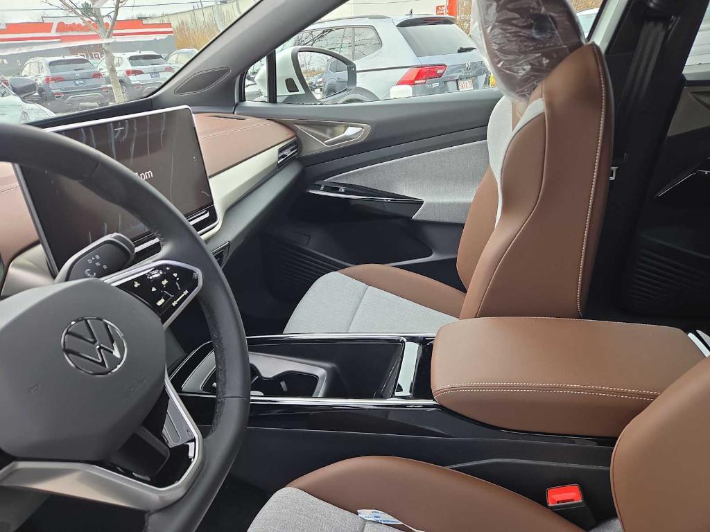 new 2025 Volkswagen ID.4 car, priced at $51,576