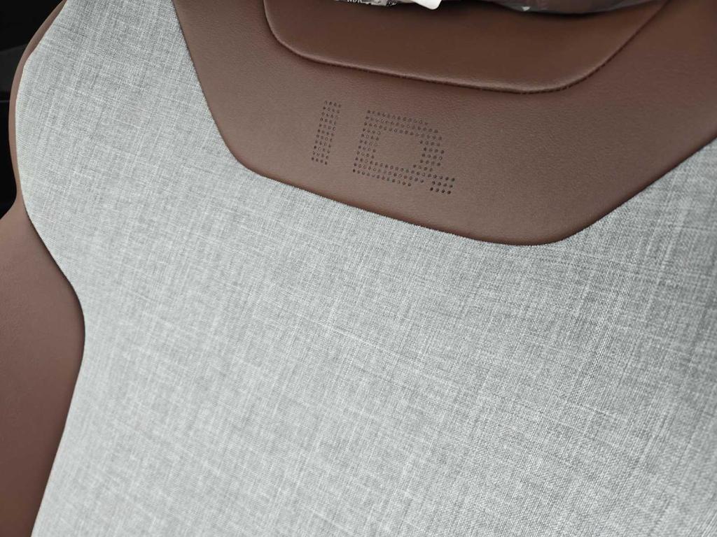 new 2025 Volkswagen ID.4 car, priced at $51,576