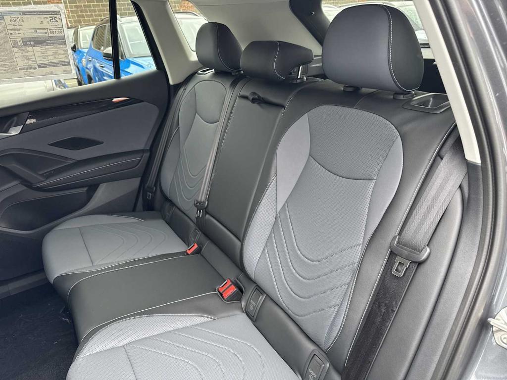 new 2025 Volkswagen Tiguan car, priced at $34,762