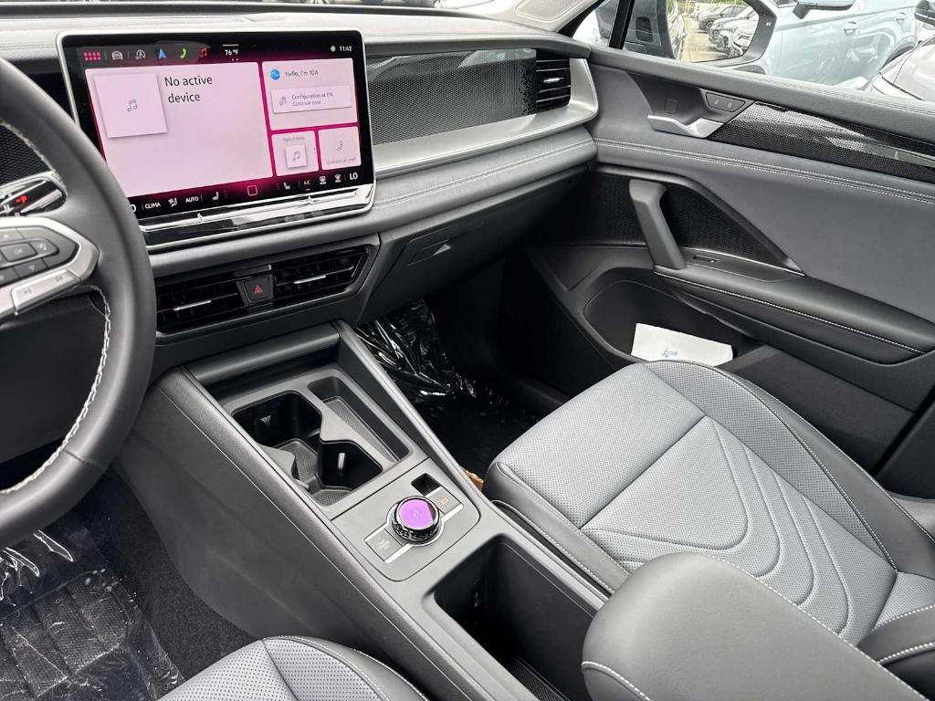 new 2025 Volkswagen Tiguan car, priced at $34,762