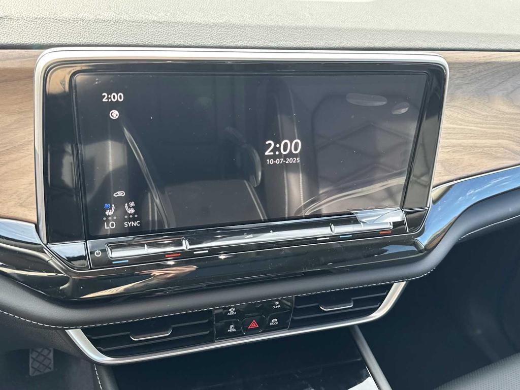 new 2026 Volkswagen Atlas car, priced at $47,312