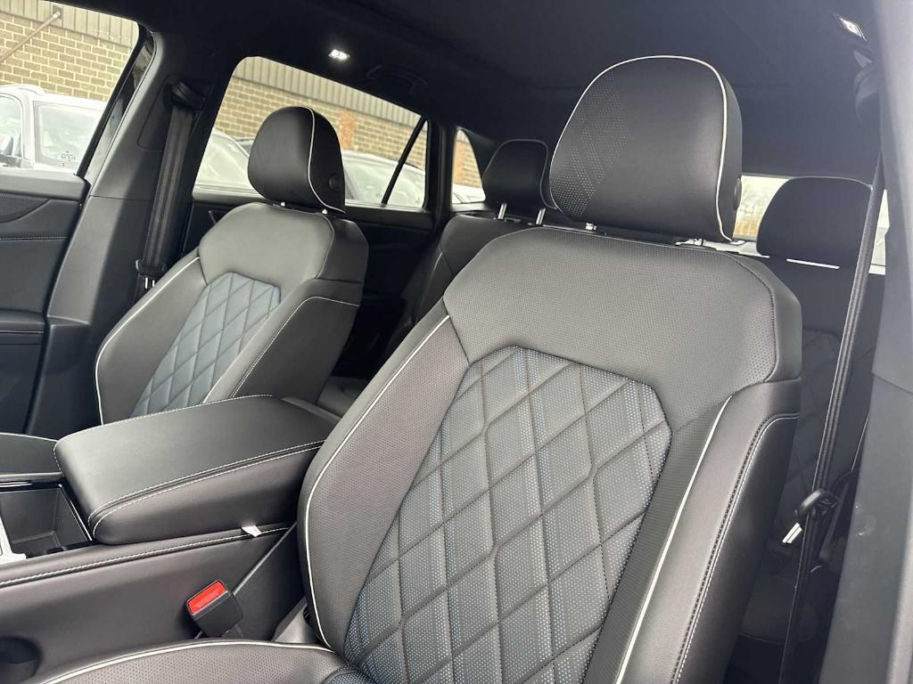 new 2026 Volkswagen Atlas Cross Sport car, priced at $53,300