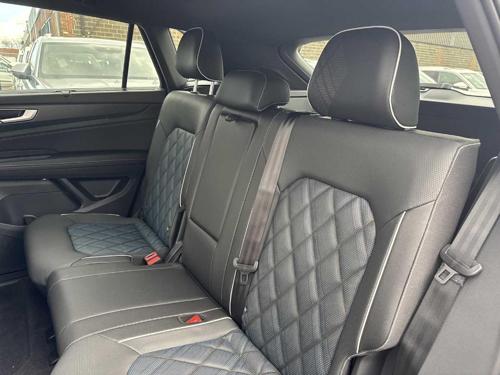 new 2026 Volkswagen Atlas Cross Sport car, priced at $53,300