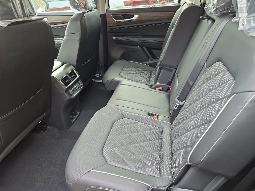 new 2025 Volkswagen Atlas car, priced at $51,848