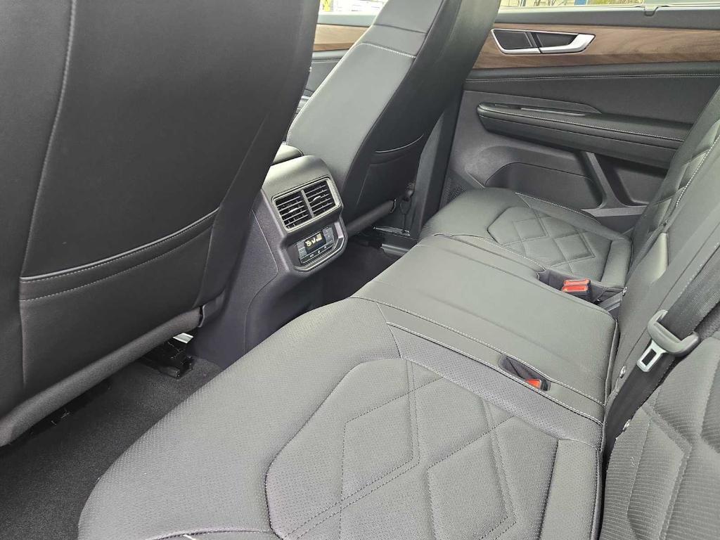 new 2026 Volkswagen Atlas car, priced at $46,375