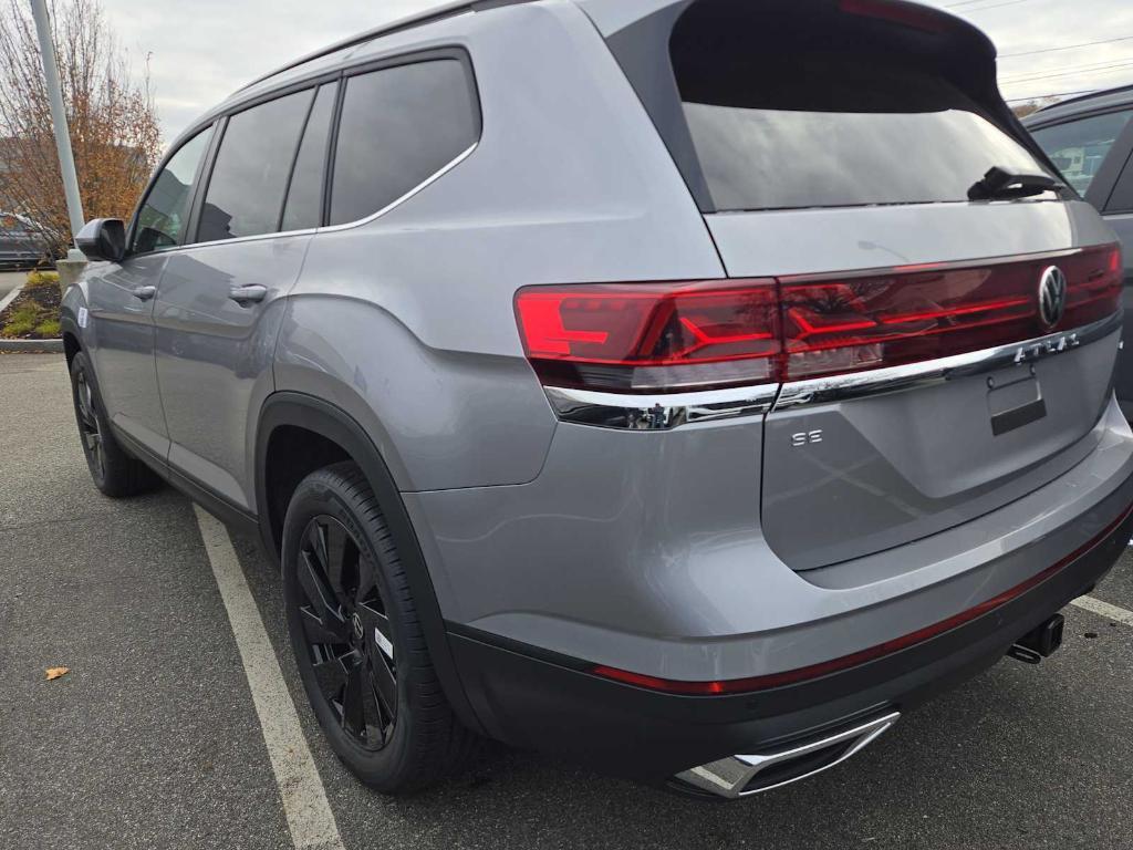 new 2026 Volkswagen Atlas car, priced at $46,375