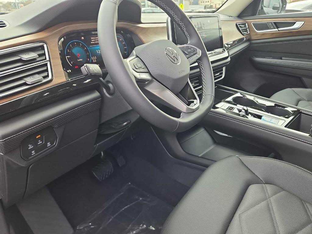 new 2026 Volkswagen Atlas car, priced at $46,375