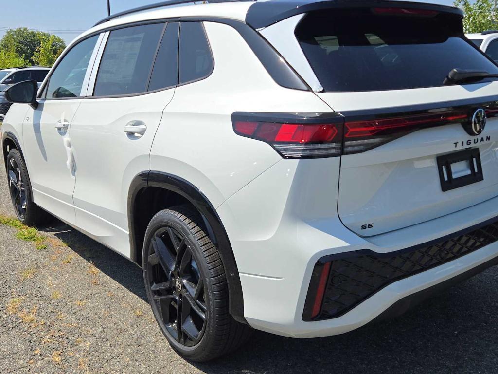 new 2025 Volkswagen Tiguan car, priced at $37,360