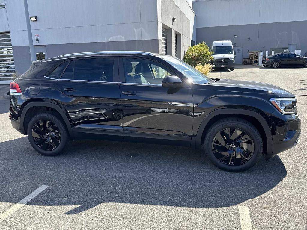 new 2026 Volkswagen Atlas Cross Sport car, priced at $46,141