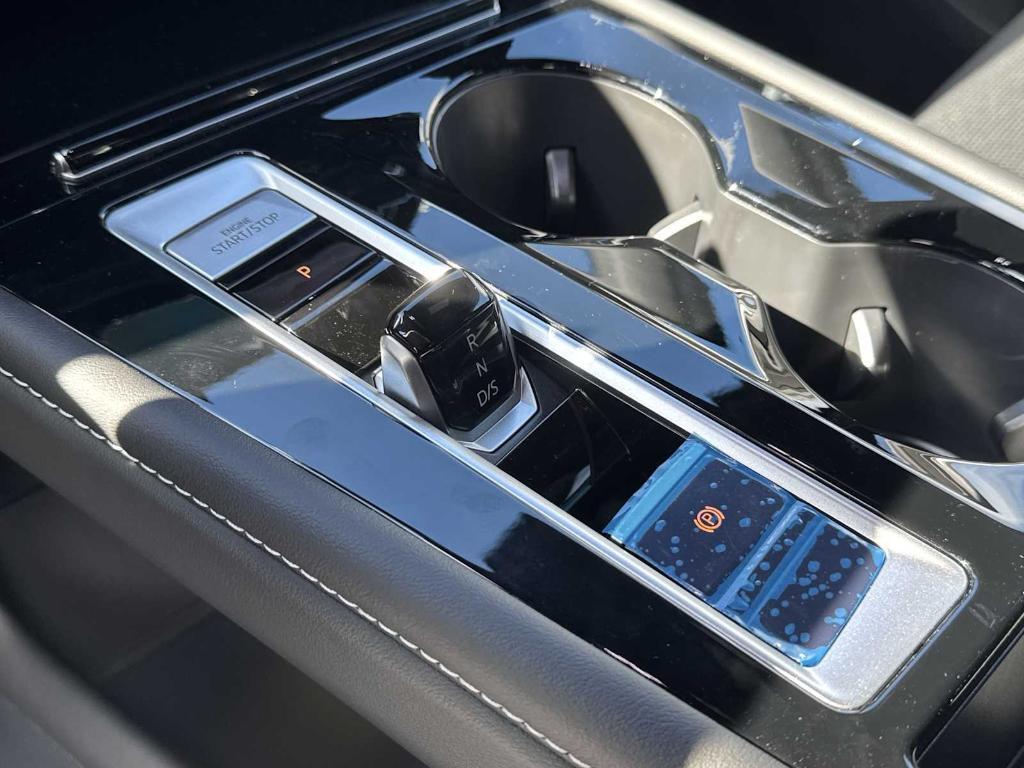 new 2026 Volkswagen Atlas Cross Sport car, priced at $46,141