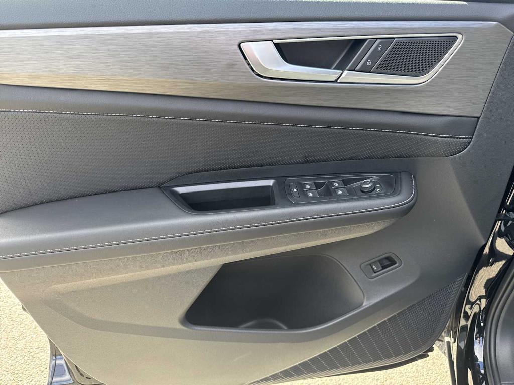 new 2026 Volkswagen Atlas Cross Sport car, priced at $46,141