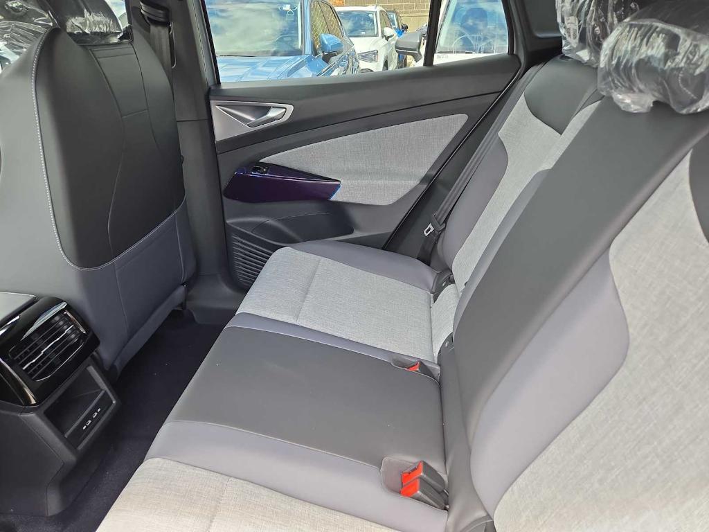 new 2025 Volkswagen ID.4 car, priced at $44,579