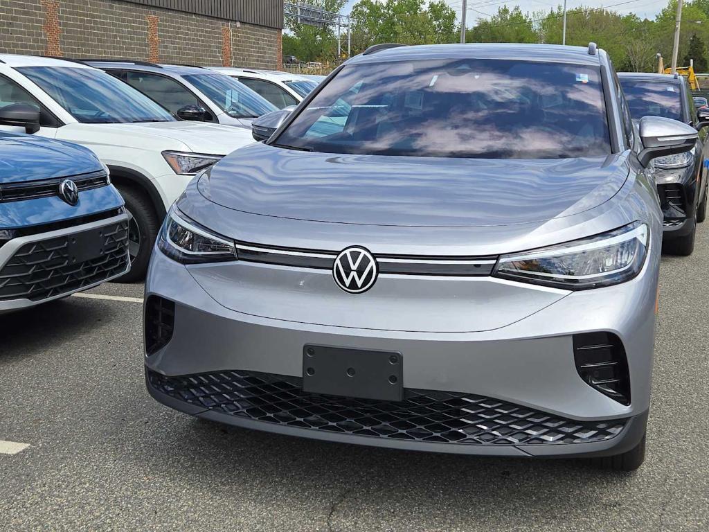 new 2025 Volkswagen ID.4 car, priced at $44,579