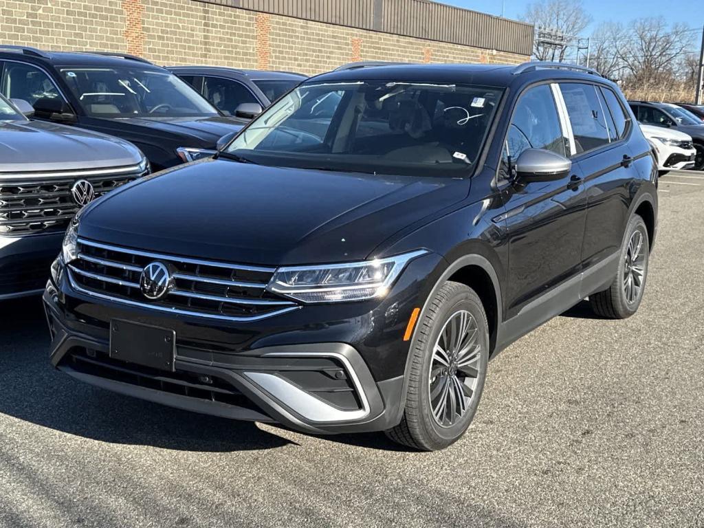 new 2024 Volkswagen Tiguan car, priced at $31,335