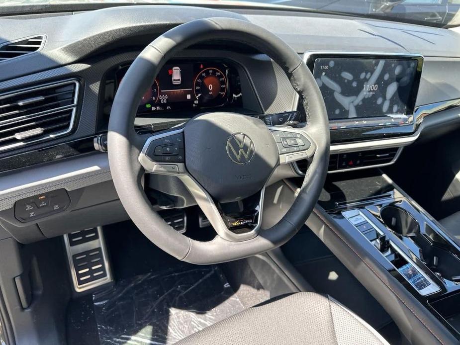 new 2024 Volkswagen Atlas car, priced at $50,091