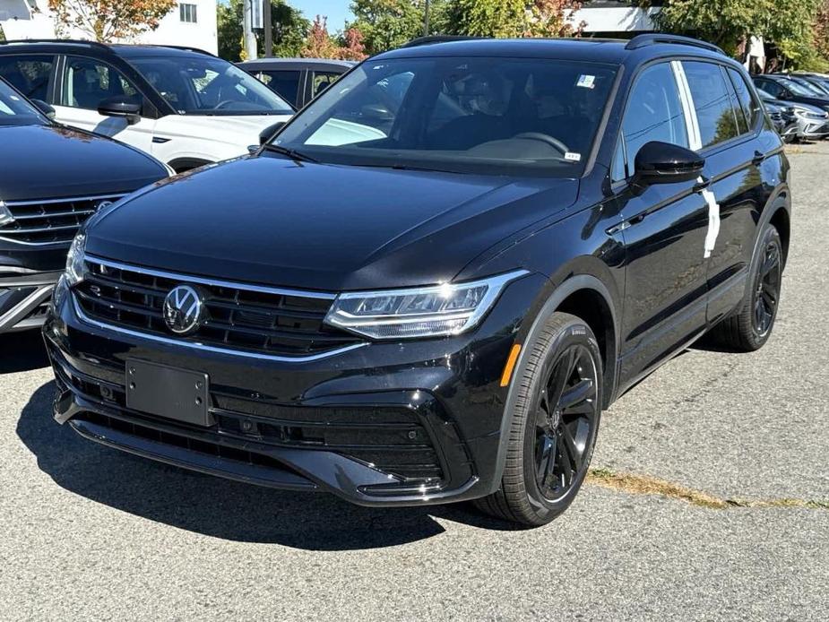 new 2024 Volkswagen Tiguan car, priced at $34,390