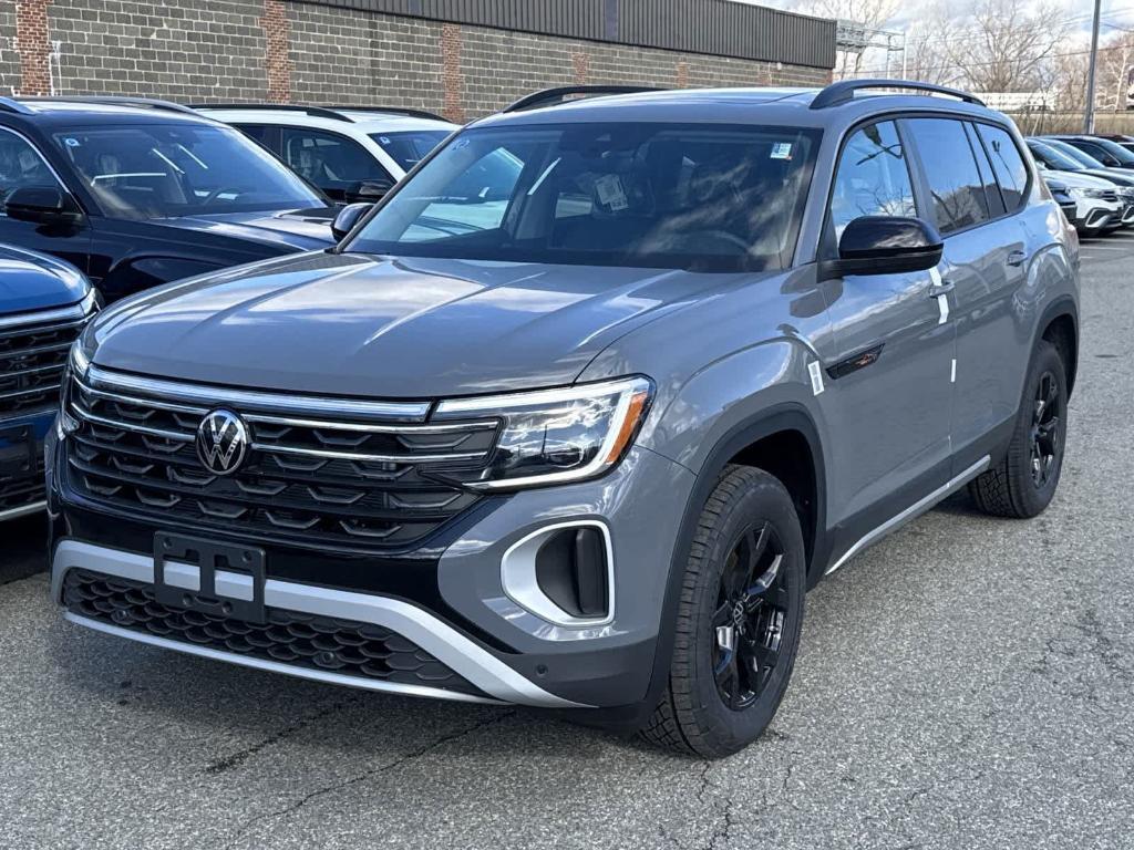 new 2025 Volkswagen Atlas car, priced at $46,114