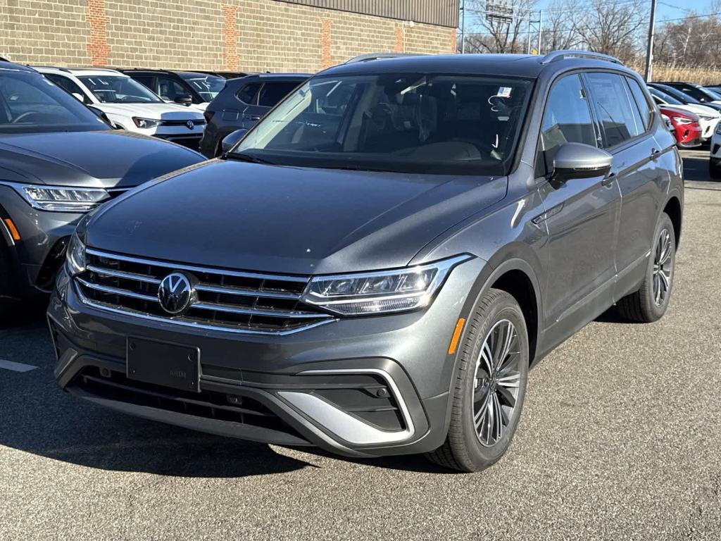 new 2024 Volkswagen Tiguan car, priced at $31,508