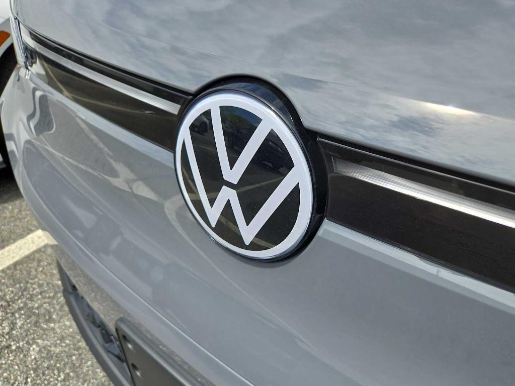 new 2025 Volkswagen ID.4 car, priced at $40,804