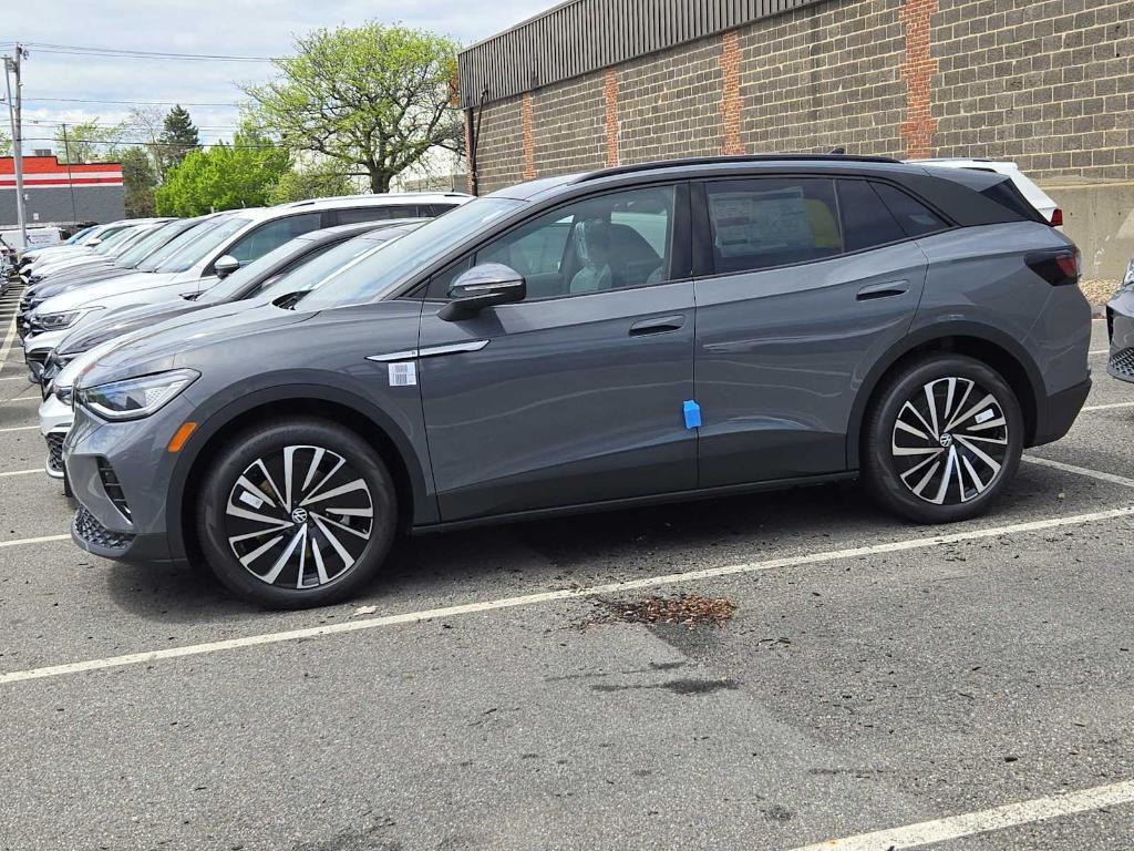 new 2025 Volkswagen ID.4 car, priced at $40,804