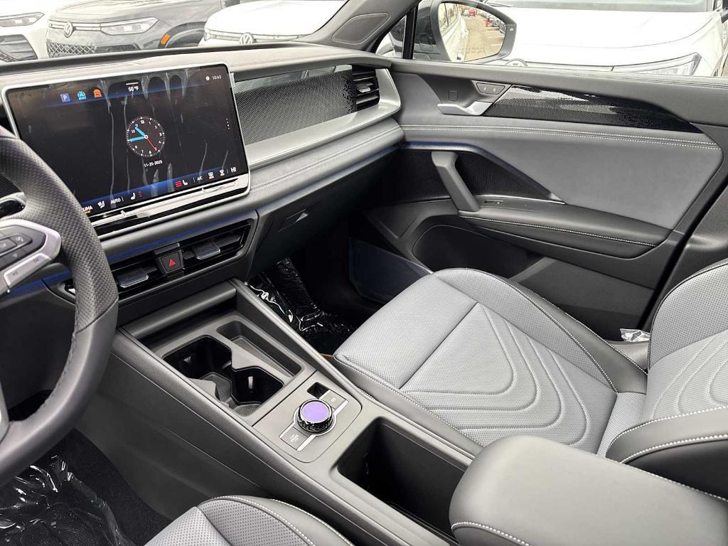 new 2026 Volkswagen Tiguan car, priced at $40,377