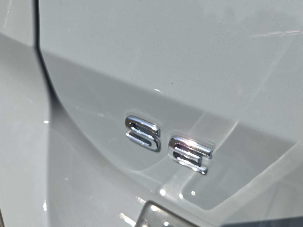 new 2025 Volkswagen Taos car, priced at $32,201