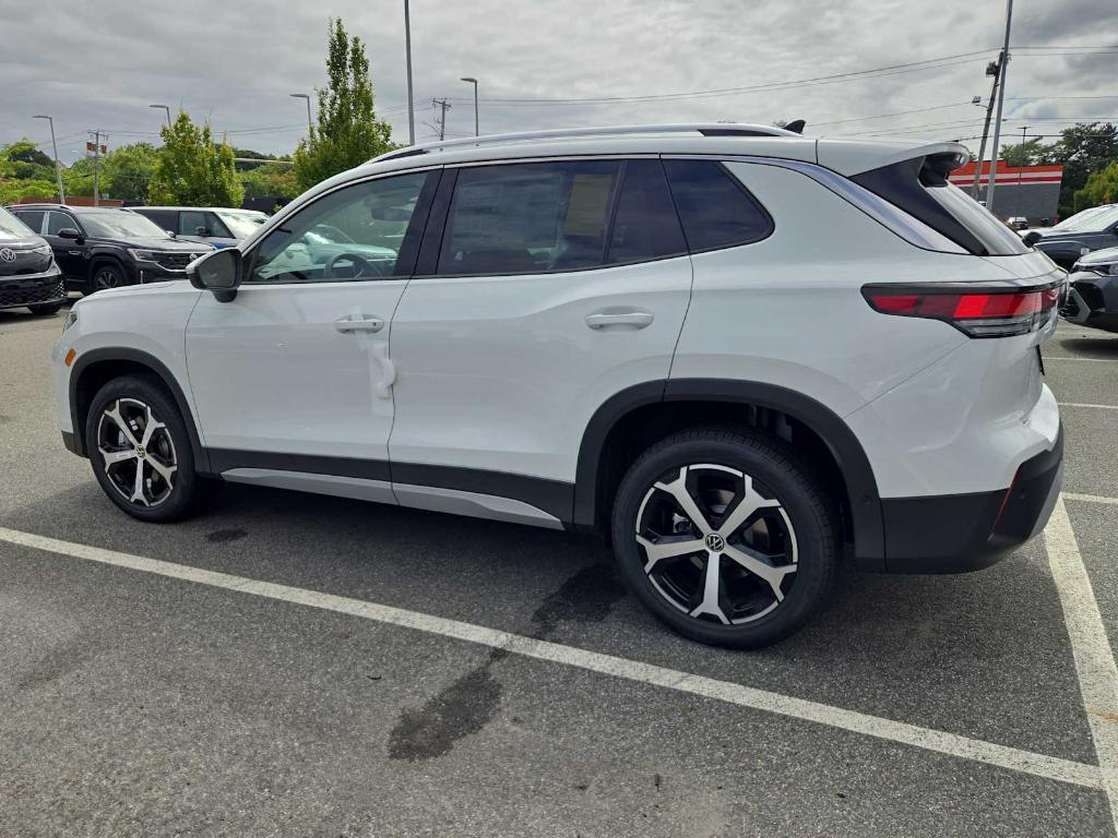 new 2025 Volkswagen Tiguan car, priced at $33,987