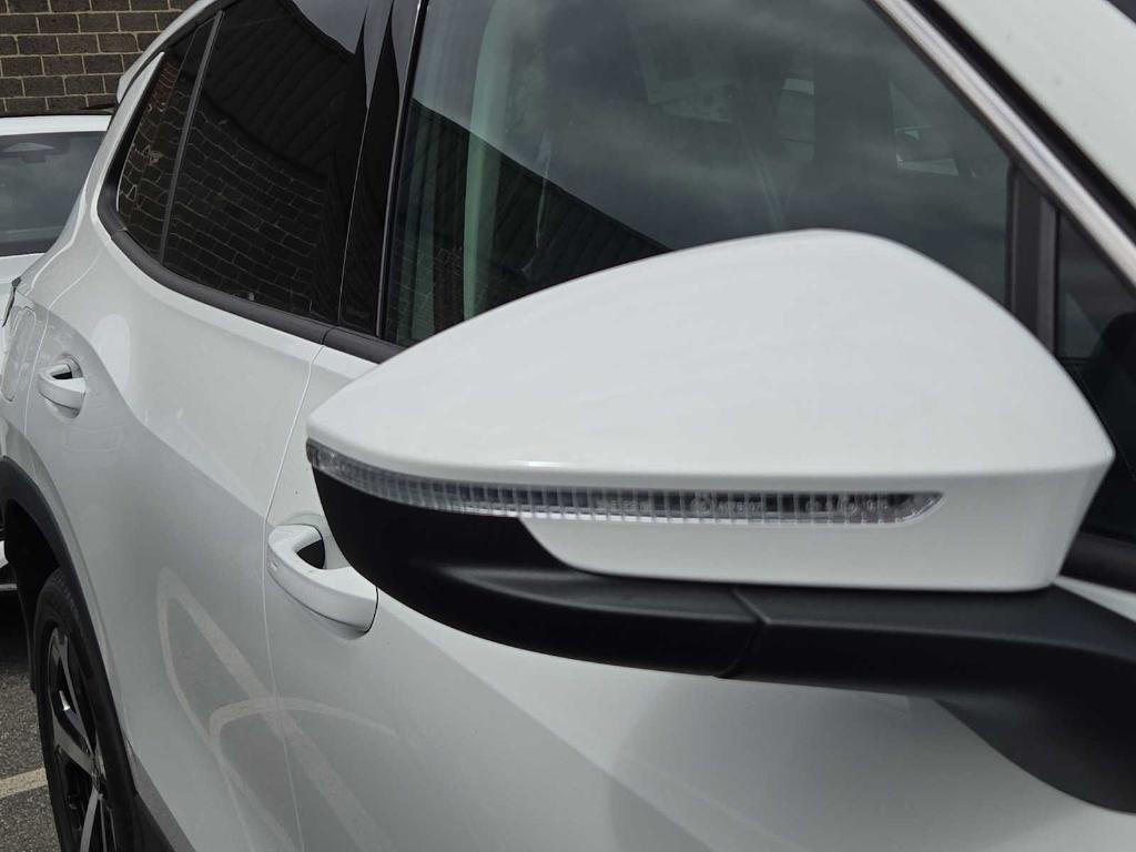 new 2025 Volkswagen Tiguan car, priced at $33,987