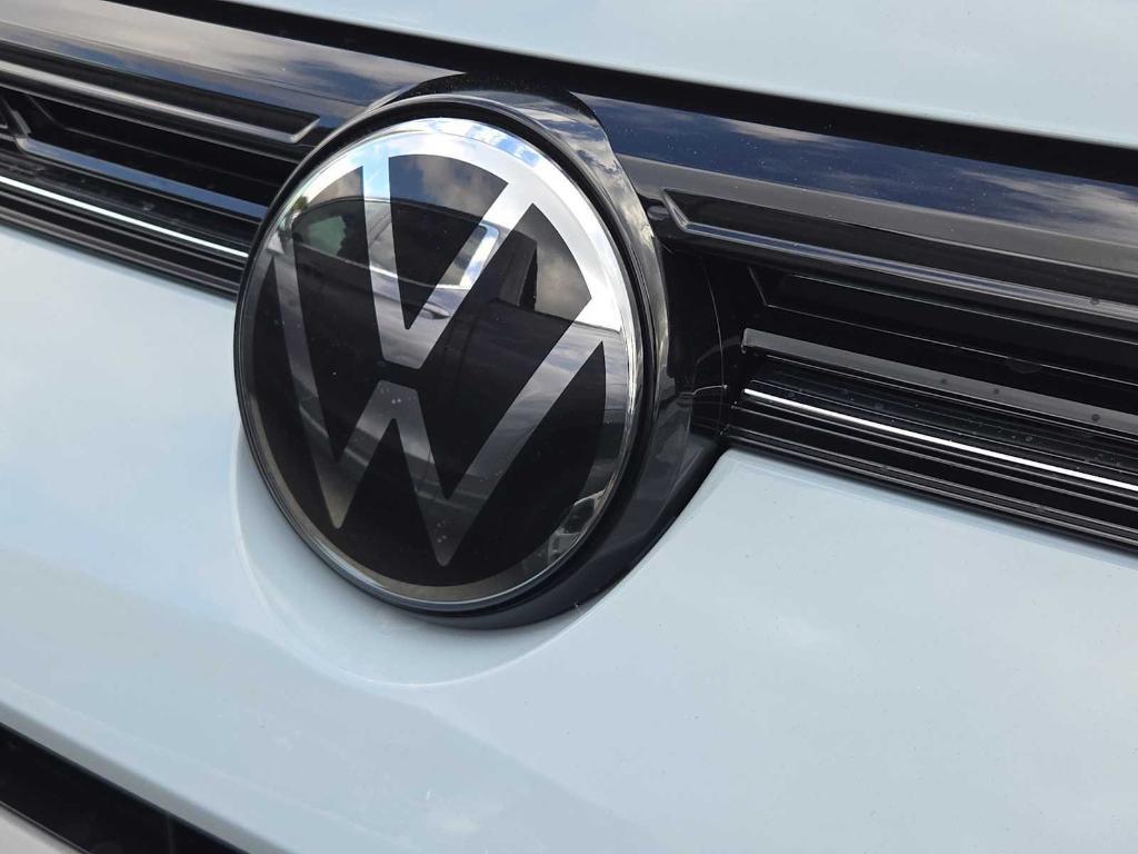 new 2025 Volkswagen Taos car, priced at $32,160