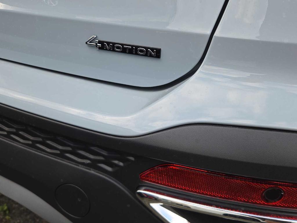 new 2025 Volkswagen Taos car, priced at $32,160