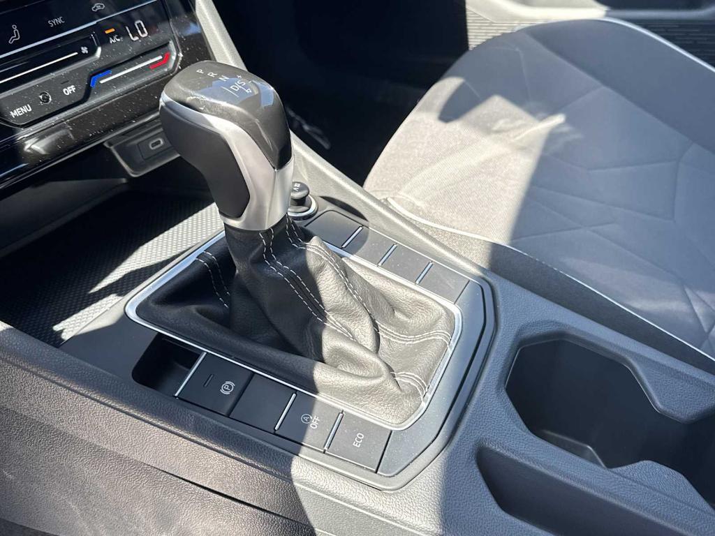 new 2025 Volkswagen Jetta car, priced at $24,214