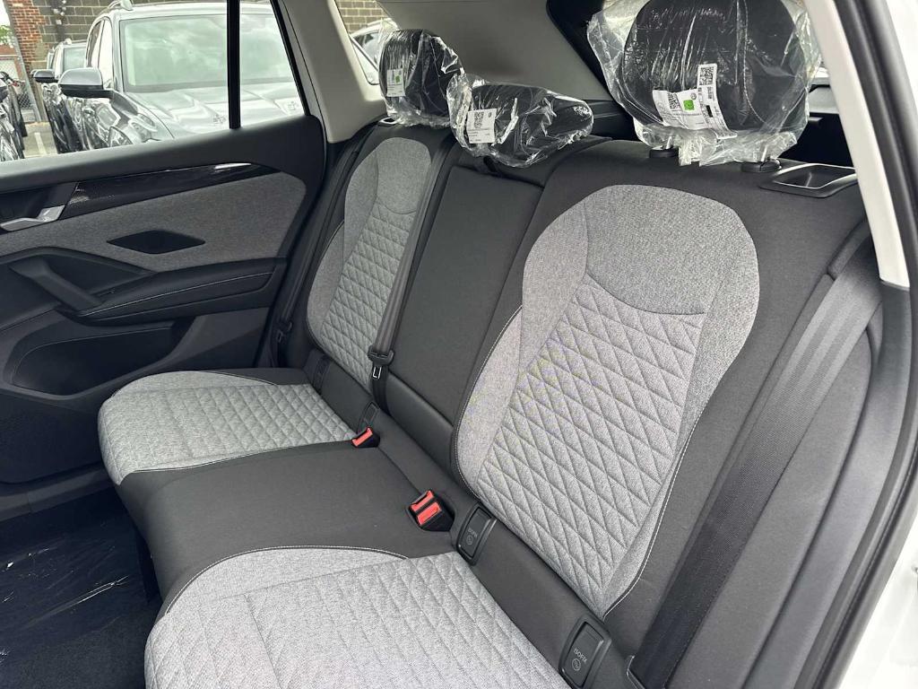 new 2025 Volkswagen Tiguan car, priced at $31,006