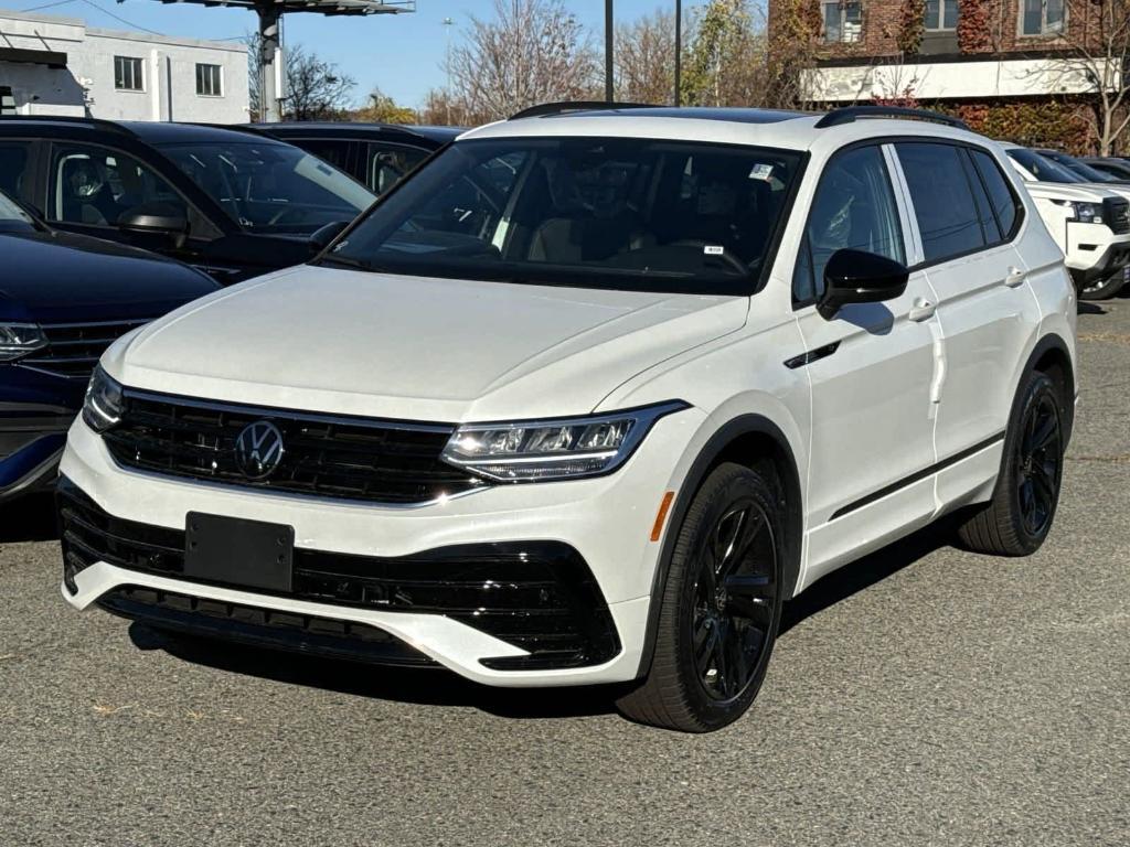 new 2024 Volkswagen Tiguan car, priced at $34,019