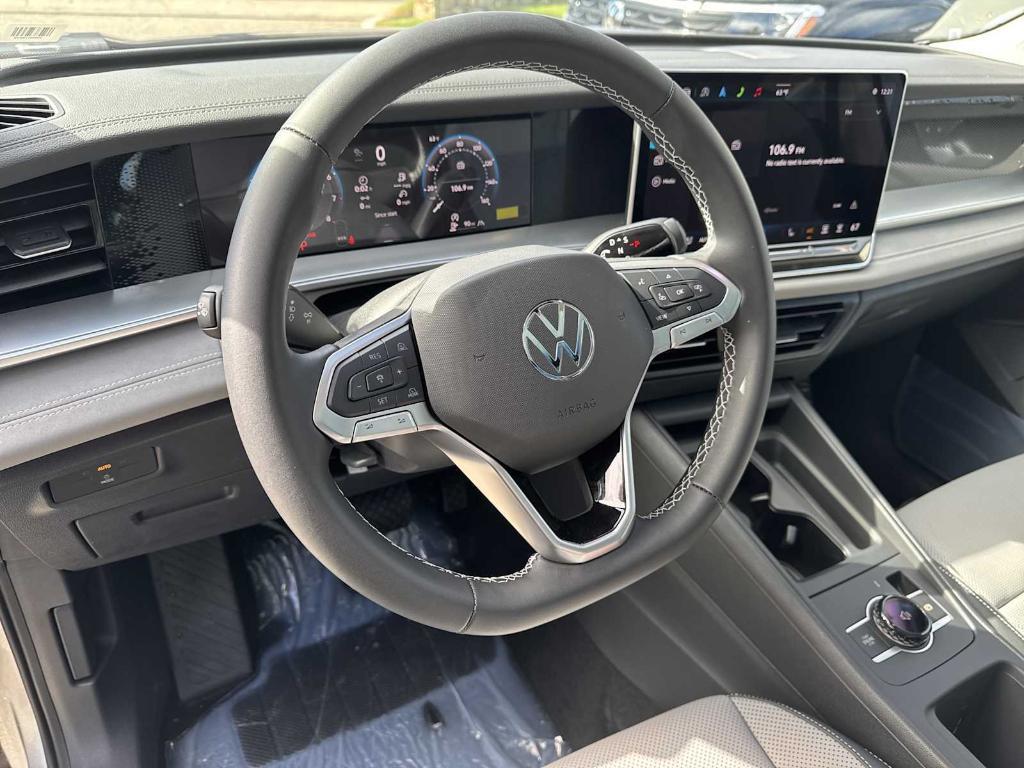 new 2025 Volkswagen Tiguan car, priced at $35,123