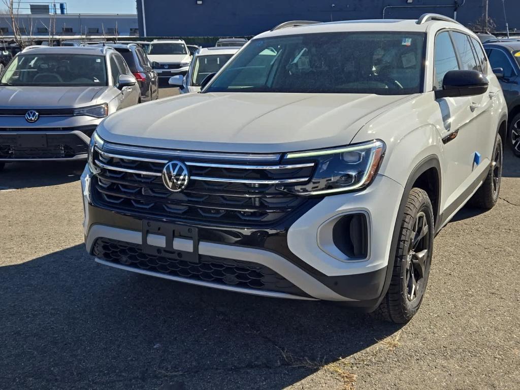 new 2025 Volkswagen Atlas car, priced at $44,808