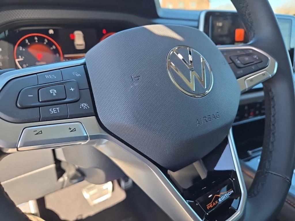 new 2025 Volkswagen Atlas car, priced at $44,808